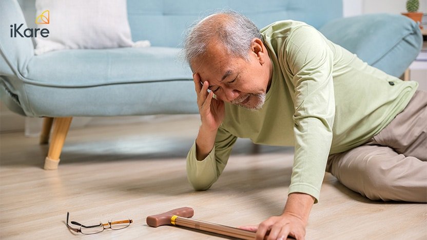 Signs Your Elderly Loved One Could Be At Risk of Falling